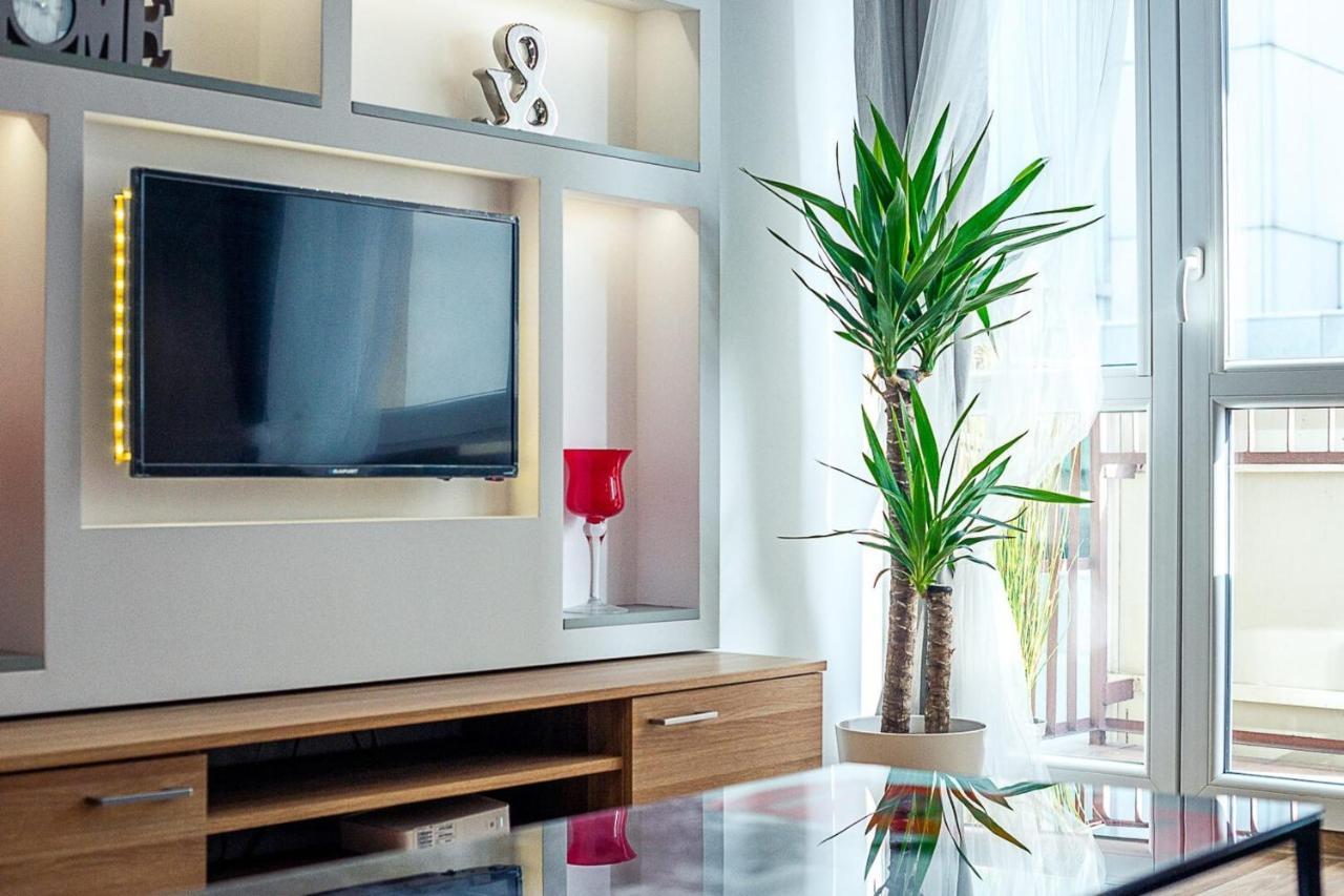 Panska 3 - Apartment With Balcony By Noclegi Renters Warsaw Exterior photo